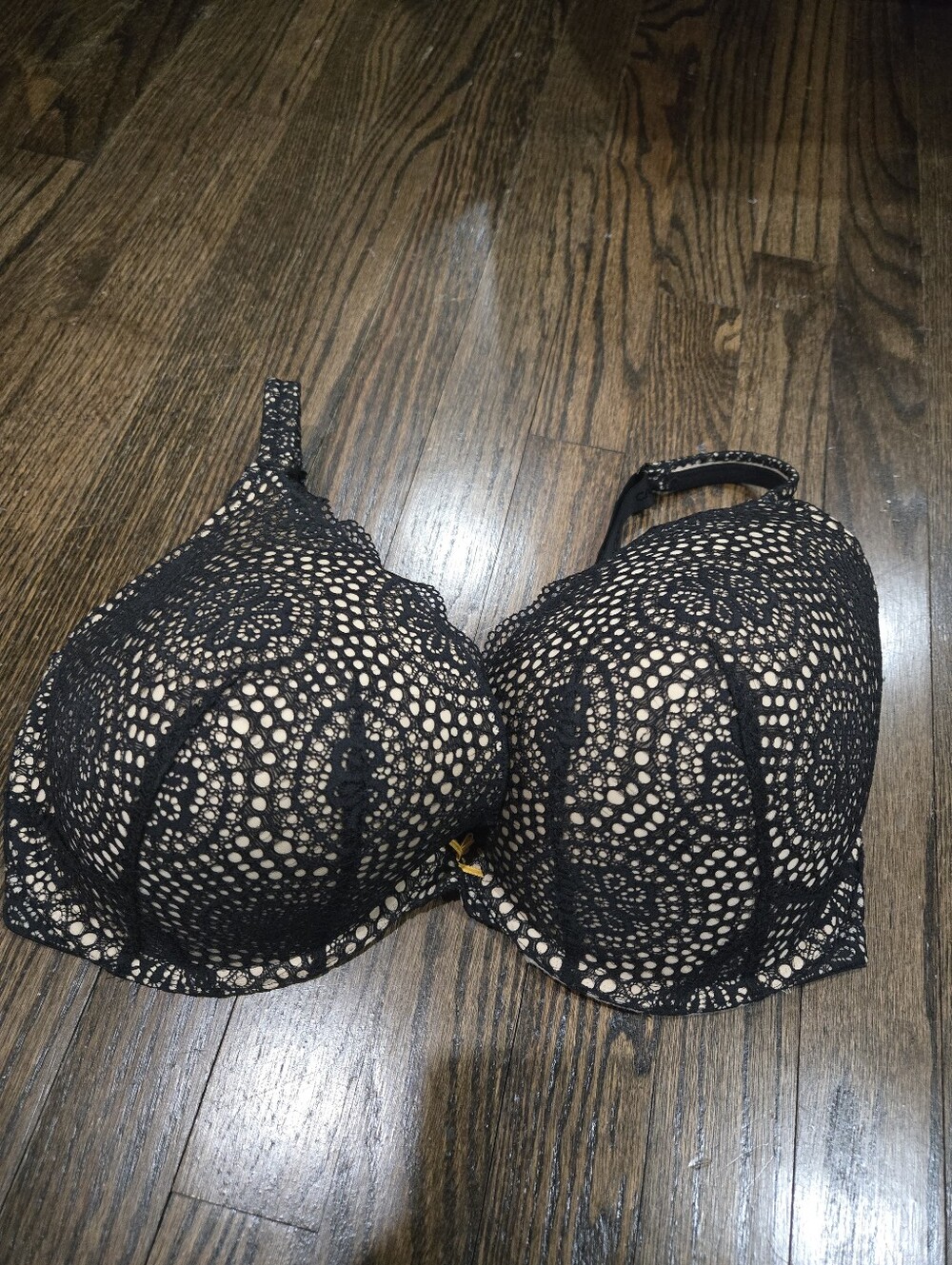 Cacique 40G Black Nude Lace Plunge Bra